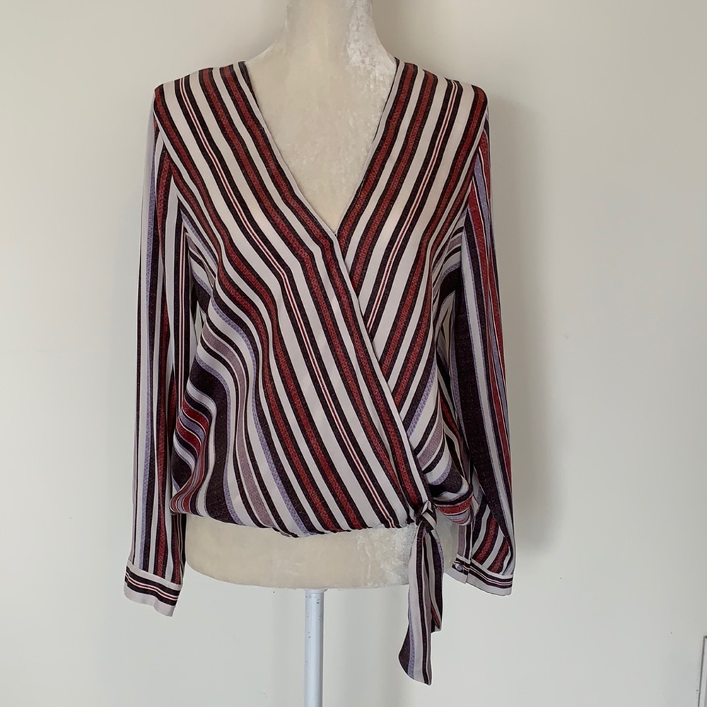 BBDakota striped v neck tie front blouse